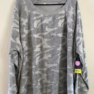 Camo thin sweatshirt